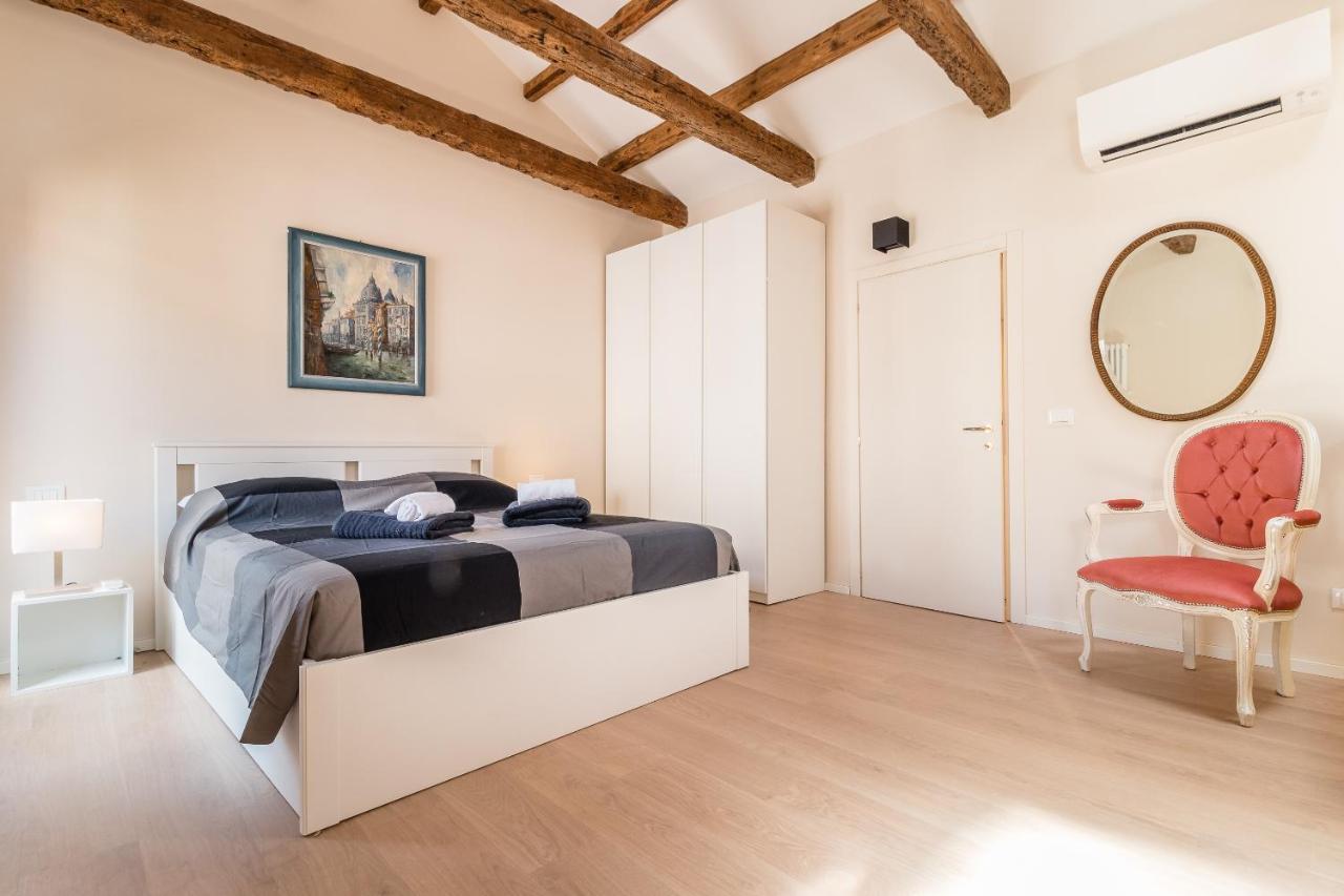 Apartament Doge'S Mirror & Stair @Frari Wenecja Zewnętrze zdjęcie